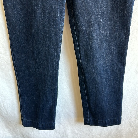 Gloria Vanderbilt shortened Amanda dark wash jeans, size 12 - Picture 3 of 9